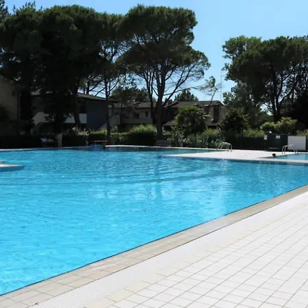 Bright With Terrace And Shared Swimming Pool - Beahost * Bibione