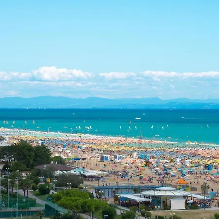 Bright With Terrace And Shared Swimming Pool - Beahost Bibione
