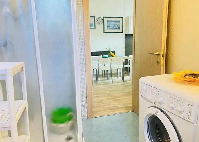 Апартаменты Bright Flat With Shared Swimming Pool Бибионе