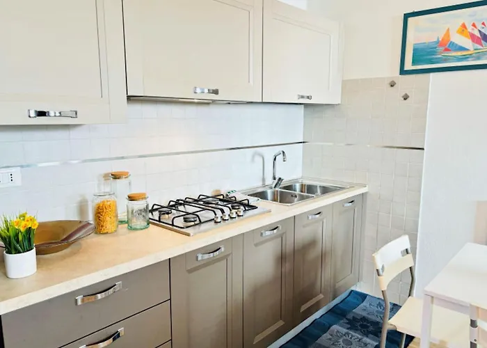 Апартаменты Bright Flat With Shared Swimming Pool *